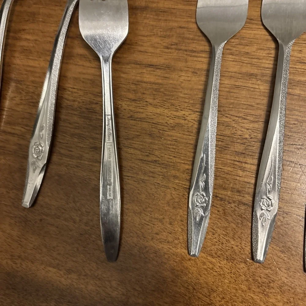 35 Pc. NASCO TEMPTATION Dinner Fork Spoon‎ Knife Stainless Korea Single Rose